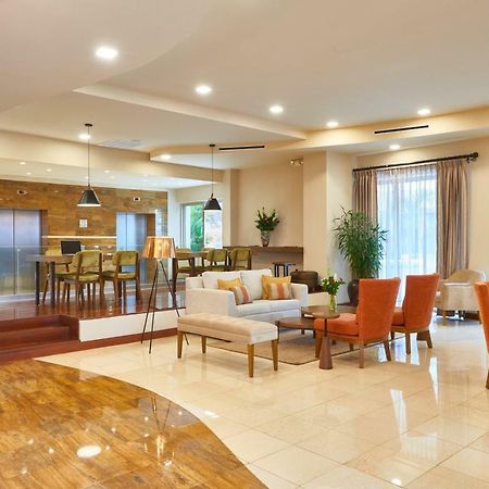Suites Las Palmas, Hotel & Apartments. Сан-Сальвадор Экстерьер фото