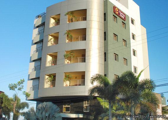 Suites Las Palmas, Hotel & Apartments. Сан-Сальвадор Экстерьер фото